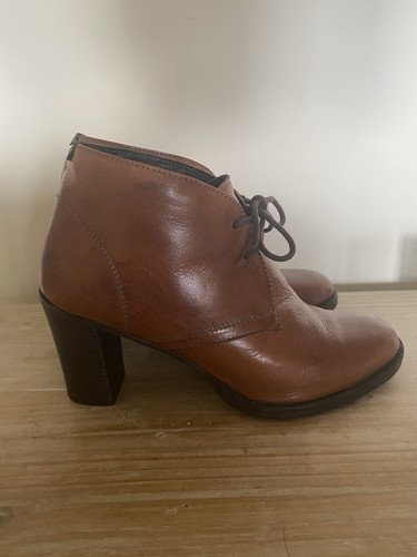 Russell bromley browm - &,