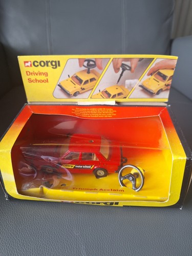 Corgi triumph acclaim - triumph,