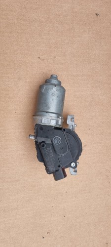 Lexus is300h front wiper - lexus,
