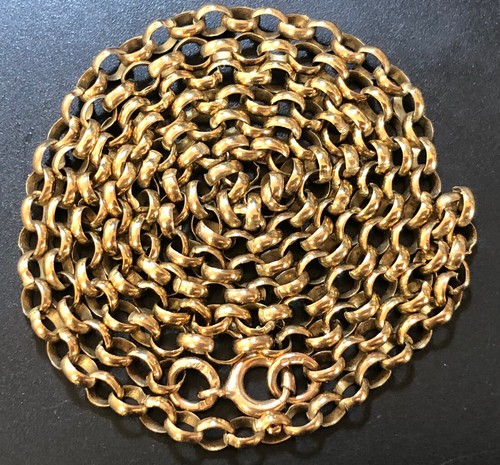 Lovely long 9ct - 9ct, gold
