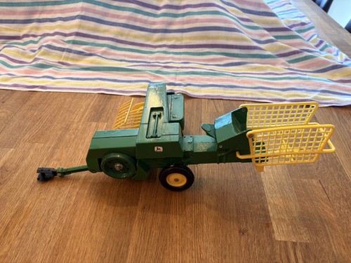 Vintage ertl john deere 585 - vintage,