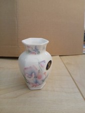 Aynsley little sweetheart 8cm high
