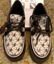 T.U.K.  2 Ring Skulls Creeper Sneaker Shoes Black & White Size 7 UK Size 41 EU 