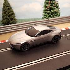 Scalextric 1:32 Car - James Bond Spectre - Silver Aston Martin DB10 *LIGHTS*