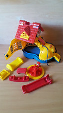 Vintage Matchbox 1977 Play Boot Shoe School House With Accessories CLEAN COND