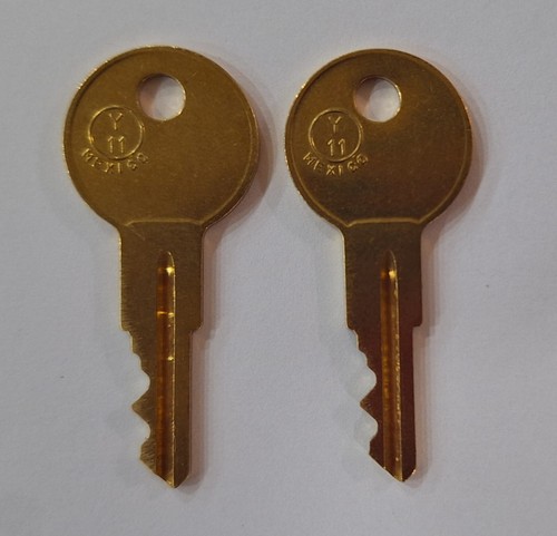 117e two keys for - two, /