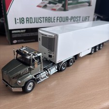 DM 71038 Western Star 4700SB