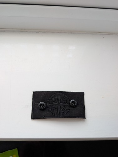 Stone island badge - island,