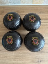 Henselite Bowls Set Of 4