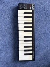 Akai Professional LPK25 USB MIDI Keyboard Controller – 25 Key Portable