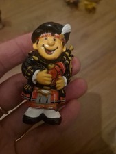 Vintage pencil Topper Bagpipes Scottish Man