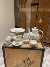 28 Pcs Royal Doulton Mandalay