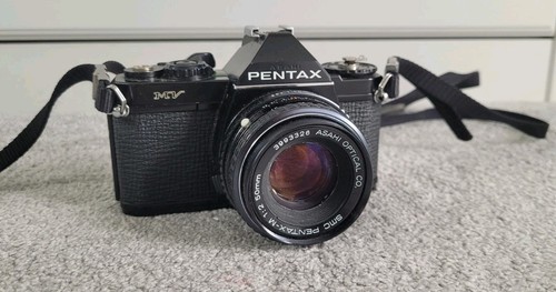 Pentax 35mm slr camera - mv,