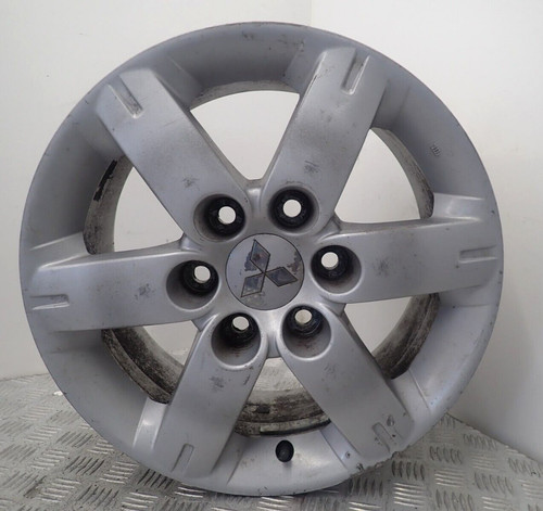 Mitsubishi shogun silver - mitsubishi, 17"