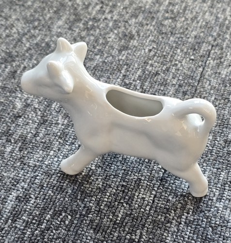 Parlance porcelain white - white, cow