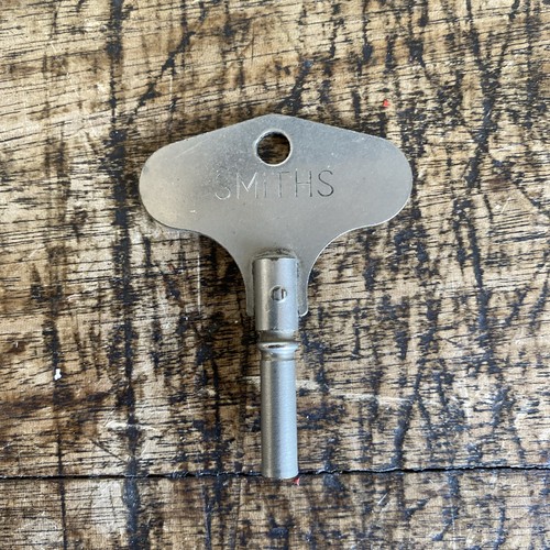 Vintage smiths clock - vintage, no