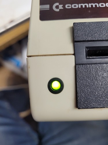 Commodore 2031 single drive - commodore,