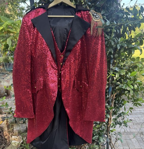 Genuine circus ringmaster - genuine,