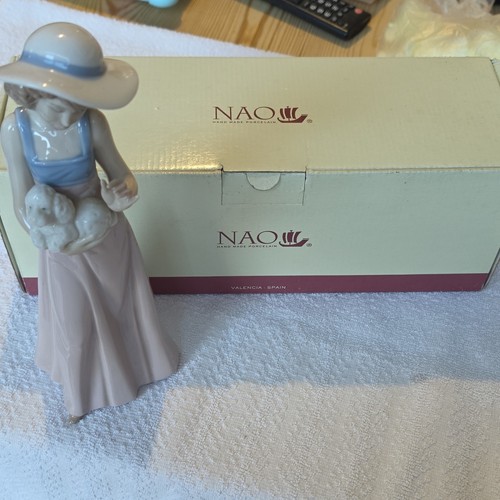 Nao porcelain figurine - nao, girl