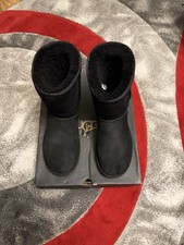 UGG Classic Short Boot Black