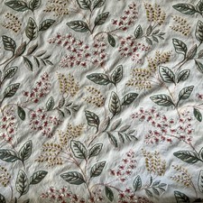 Colefax And Fowler Embroidered Fairlight F4819-03 Red/Green 3.25m 