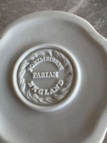 Portmeirion parian ware hug - parian,