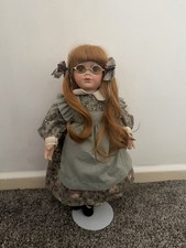 Alberon Porcelain Doll H: 39cm