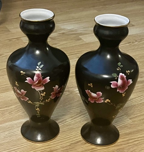 Pair beswick bow - 2,