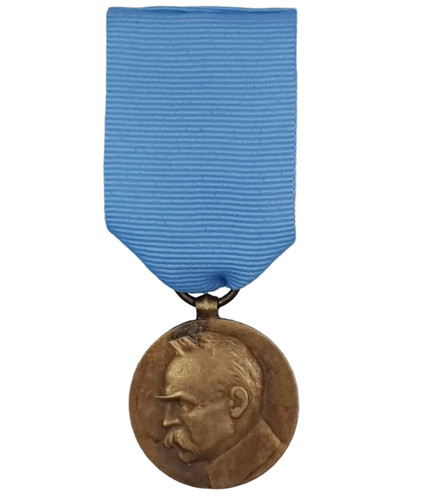 953 ww2 pilsudski medal - 953, of
