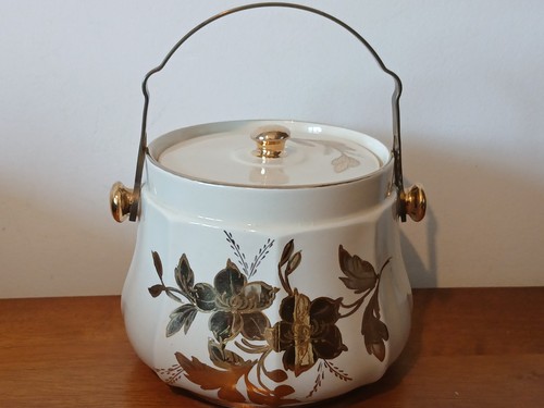 Sadler cream and gold - sadler,
