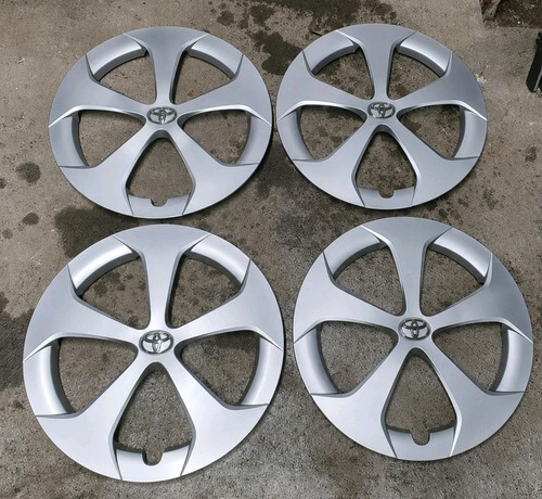 Toyota prius wheel trims - 15",