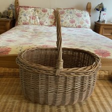 Lovely wicker shopping basket - shopping,