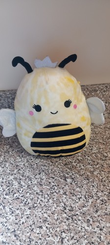 Squishmallow sunny the bee - the,