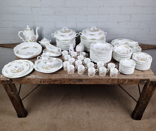 Aynsley cottage garden dinner - aynsley,