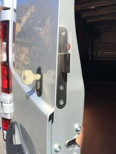 Van security deadlocks renault - van,
