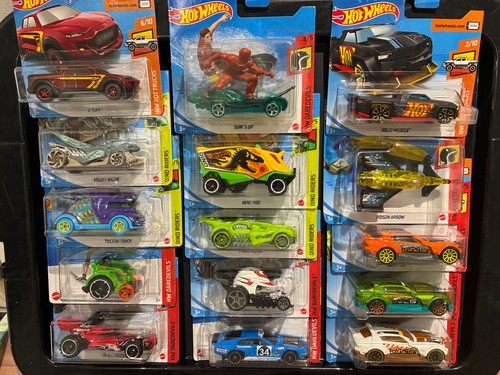 Hot wheels fantasy dino - hot,