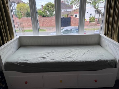 Ikea hemnes white daybed frame - white,