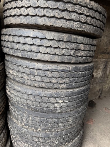 R22 truck tyres 100 - 10,