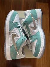 Nike SB Dunk Low x April
