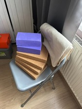 Yoga Chair + 4 Flat Cork Blocks + 2 Lightweight Blocks + Yoga Blanket