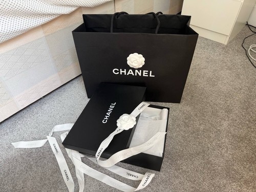 Chanel empty small - , gift