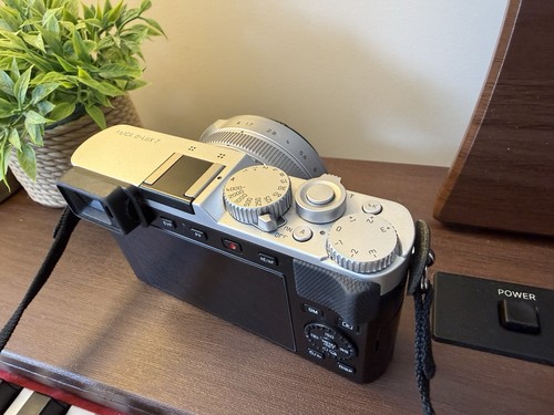Leica lux 17mp compact - 7,