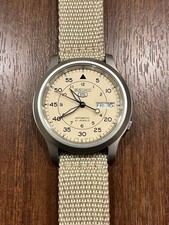 Seiko 7S2602J0 Watch Military