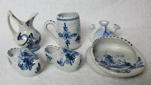 Assorted pieces delft - of,