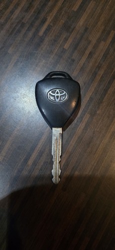 Genuine toyota yaris - genuine, auris