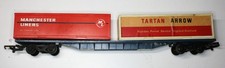 Hornby R633 Freightliner wagon with Manchester/Tartan Arrow containers, good