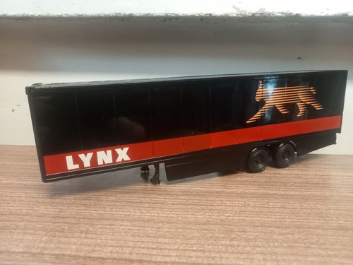 Corgi modern truck heavy - modern,