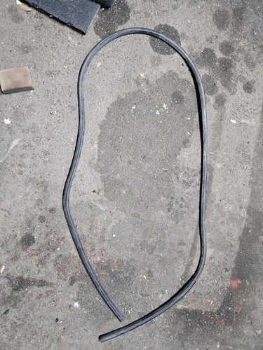 Ford capri mk3 sunroof seal - ford,
