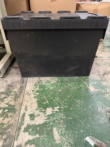 Plastic black hinged - hinged, lid