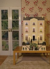 Wentworth Court 12th Scale